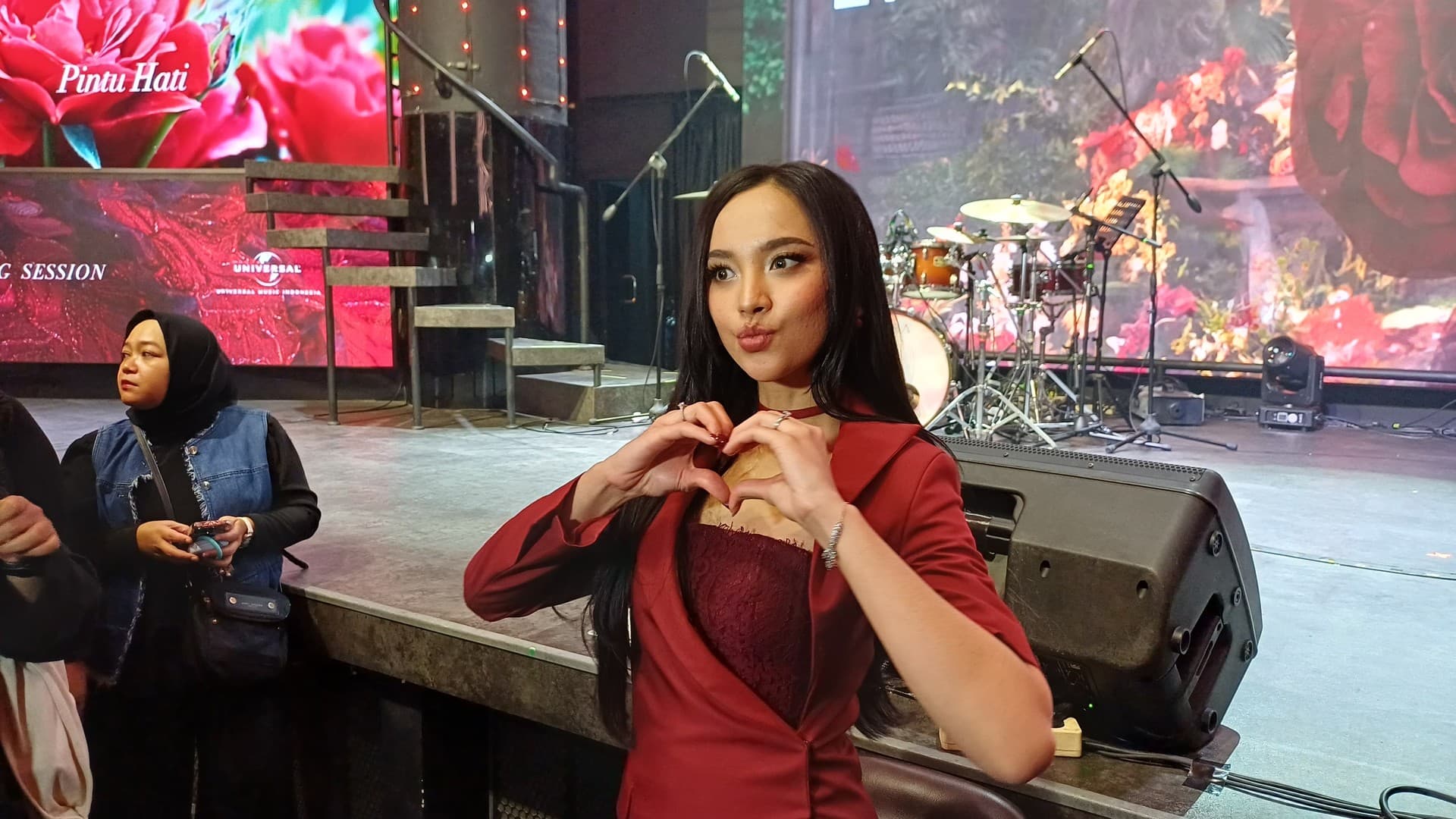 Lyodra Rilis Album Studio Ketiga Terkunci di Kamu: Happy Era, Duet Bilal & Pintu Hati